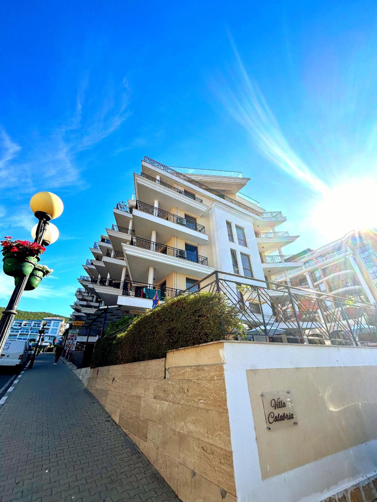 Apartment Calabria Sveti Vlas Bagian luar foto