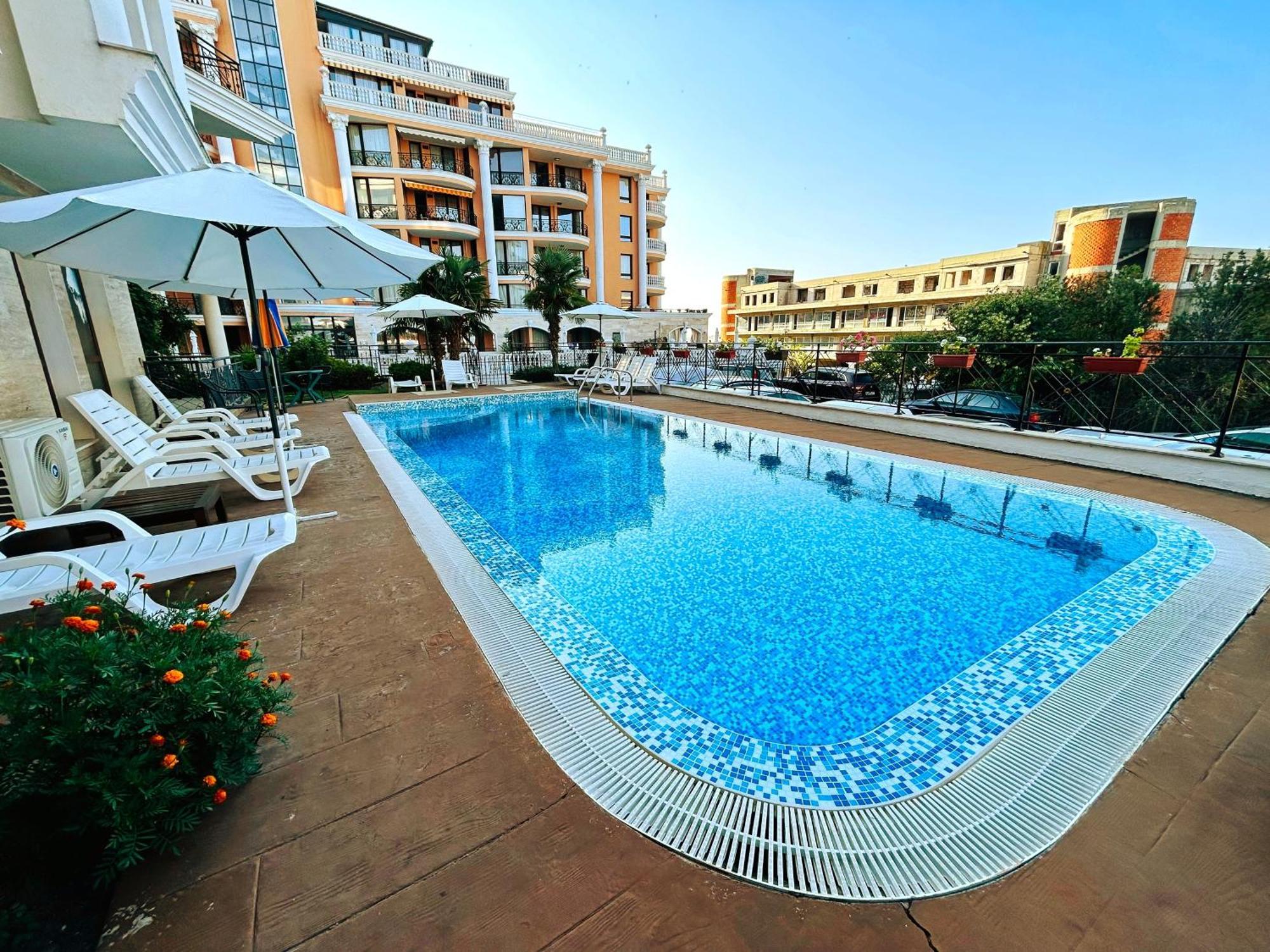 Apartment Calabria Sveti Vlas Bagian luar foto